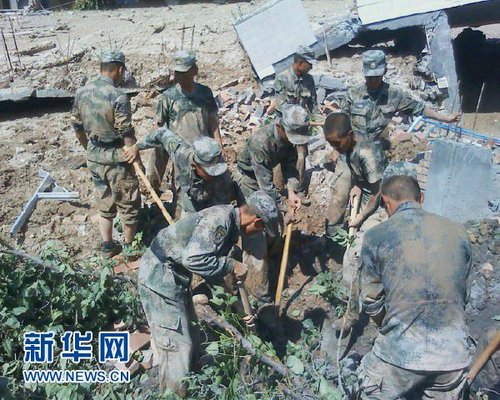 甘肅舟曲嚴重泥石流災(zāi)害遇難人數(shù)上升至127人