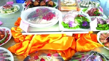 青島多飯店包間已訂滿(mǎn) 1桌起價(jià)過(guò)千上不封頂