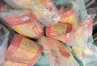 青島生之源烤鴨膏有損臟器 廠(chǎng)家曾是化肥廠(chǎng)