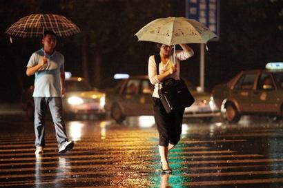 青島兩月來將首場(chǎng)大雨 18條河流仍15條斷流
