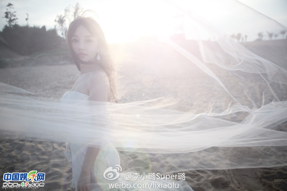 　李小璐自曝自己最愛(ài)的一張婚紗照
