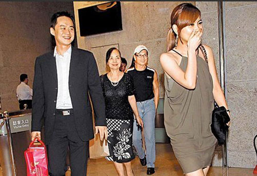 李小璐婆媳下廚顯親密 揭?jiàn)蕵?lè)圈婆媳如何過(guò)招
