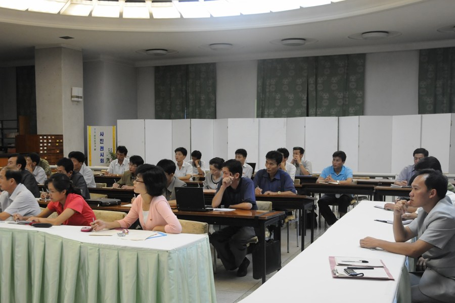 朝鮮人民大學內(nèi)景曝光