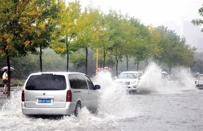 膠南遭遇200年來(lái)最強(qiáng)暴雨