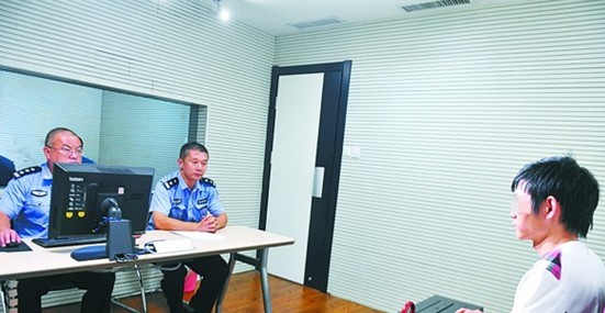 青島獄友組團(tuán)盜竊40萬(wàn)元 被抓時(shí)正教徒弟開鎖