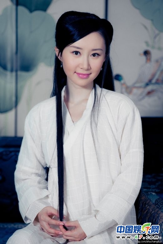 楊冪劉詩(shī)詩(shī)佟麗婭唐嫣 美艷大PK誰(shuí)是古裝女神