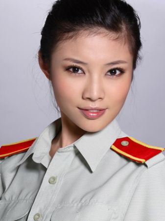 新一代軍藝?；ūP點:殷桃姚琳娜成美女代表