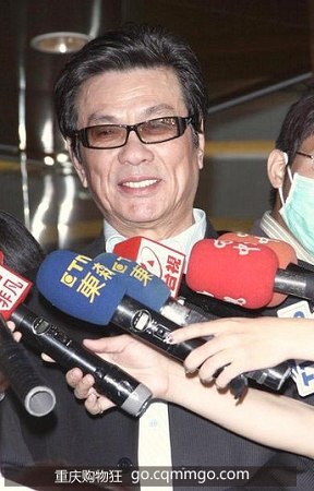 中國“干爹文化”尷尬了誰？