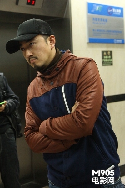 黃曉明手術(shù)成功父母陪同 Angelababy未現(xiàn)身 黃曉明手術(shù)成功父母陪同 Angelababy未現(xiàn)身