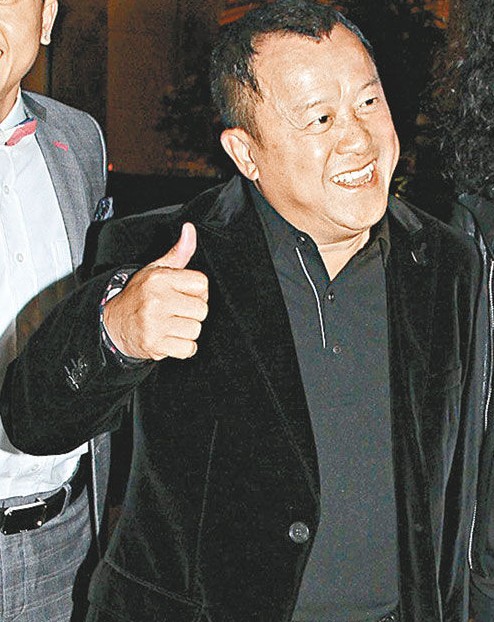 曾志偉前日歡天喜地出席婚宴，想不到會卷入是非。