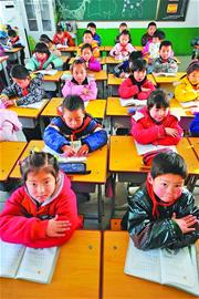 在北苑小學(xué)近500名小學(xué)生中，外來務(wù)工人員的子女占了大多數(shù)。