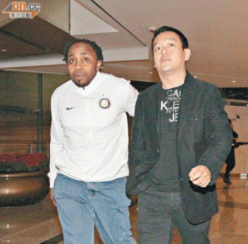 曾志偉涉掌摑黃浩被捕后保釋 輕松回應(yīng)返回會所