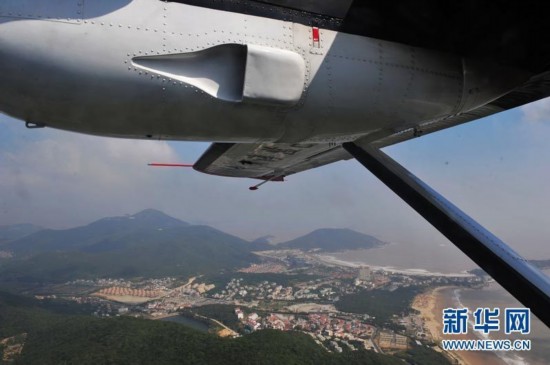 海監(jiān)飛機飛臨釣魚島遭日方攔截