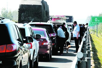 免費高速”？“車在 途”！