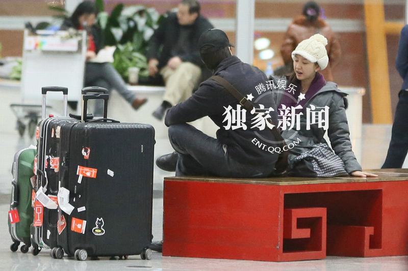 凌瀟肅唐一菲當眾親昵 唐一菲忙賣萌撒嬌