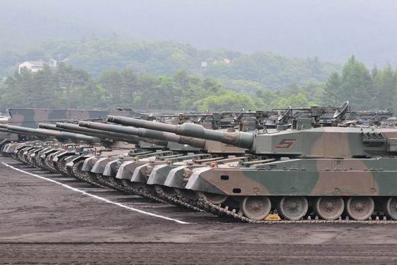 資料圖：日本陸軍自衛(wèi)隊90式坦克。