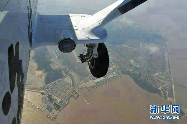 資料圖：中國海監(jiān)固定翼飛機進行海島保護專項巡查。