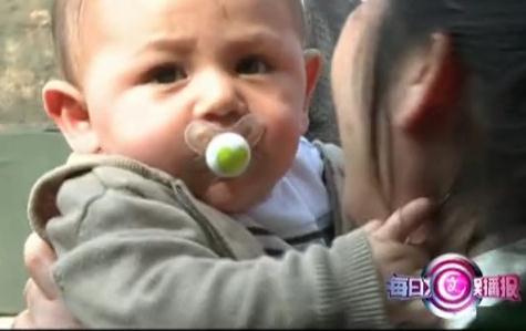 劉燁《藍宇》舊照被翻 愛子諾一太帥遭小女孩偷吻