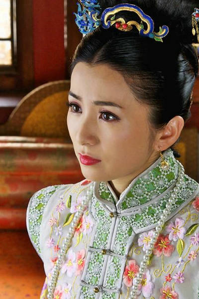 北影?；廊藞D譜 華妃蔣欣坎坷上位