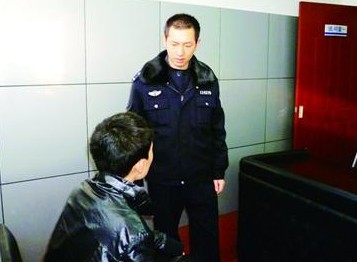 夫妻倆假冒知名烤鴨店半年騙10余萬(wàn)元加盟費(fèi)