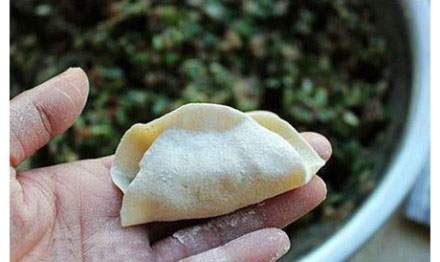 12種餃子包法走紅網(wǎng)絡 向日葵餃子引驚嘆