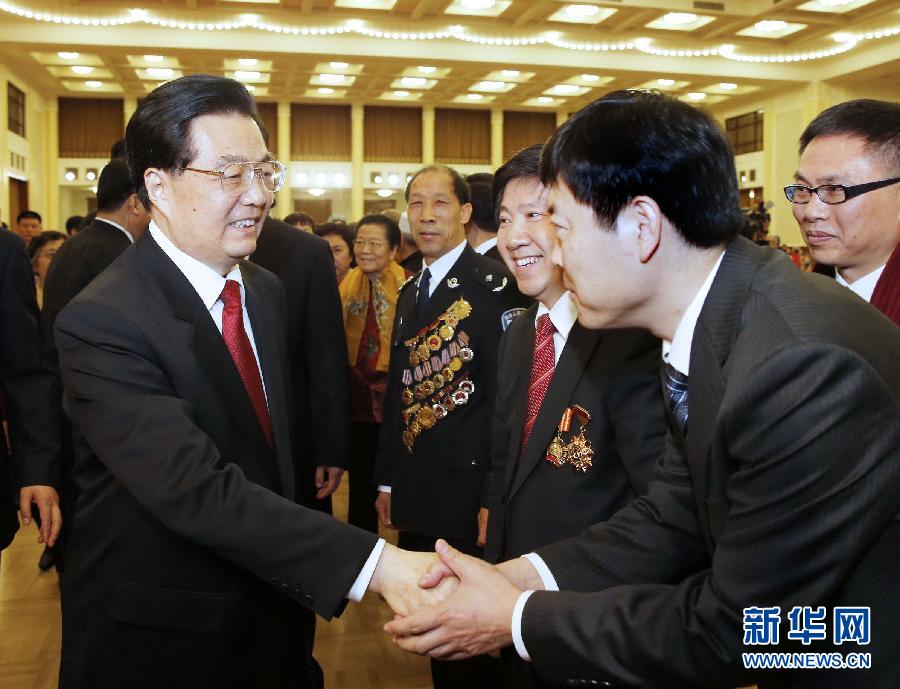 中共中央國務(wù)院在京舉行春節(jié)團(tuán)拜會(huì)