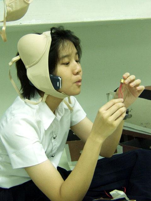 女學(xué)生的膽子到底有多大？