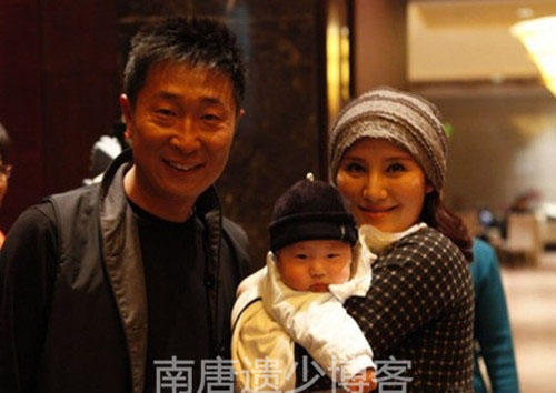 網(wǎng)曝44歲林永健3歲兒子近照 “小眼睛”像足了爸爸！