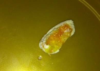 美素佳兒奶粉吃出大塊異物 進(jìn)口奶粉隱憂(yōu)不斷