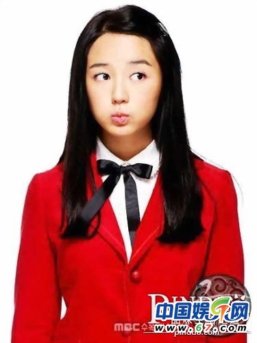 盤點中外女星影視劇學生裝 何潔張柏芝張韶涵驚艷搶鏡