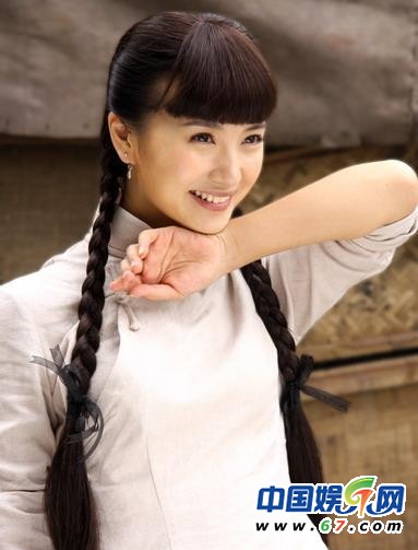 盤點中外女星影視劇學(xué)生裝 何潔張柏芝張韶涵驚艷搶鏡