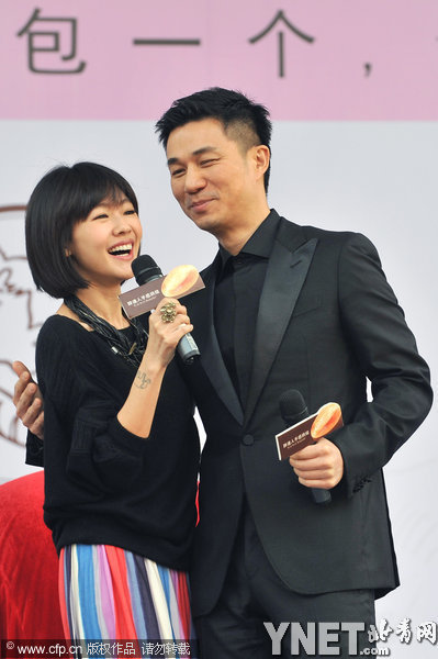 小S與老公許雅鈞貼身秀恩愛