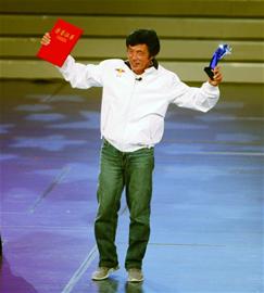 青島勇士郭川環(huán)球航海凱旋 中國第一人