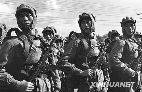 1953年國慶閱兵 人民軍隊正規(guī)化建設成果