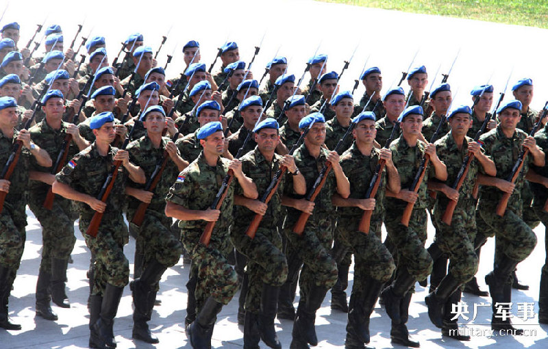 走進(jìn)抗戰(zhàn)閱兵外軍方隊(duì)營(yíng)地 拍遍17國(guó)外軍訓(xùn)練